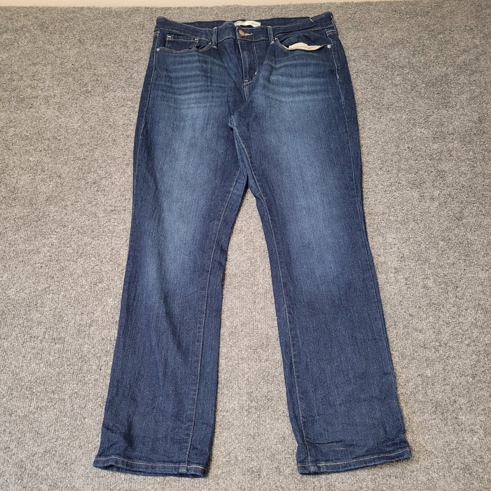 Signature Levi Strauss Jeans Womens Size 12 Dark Blue Mid-Rise Straight Leg